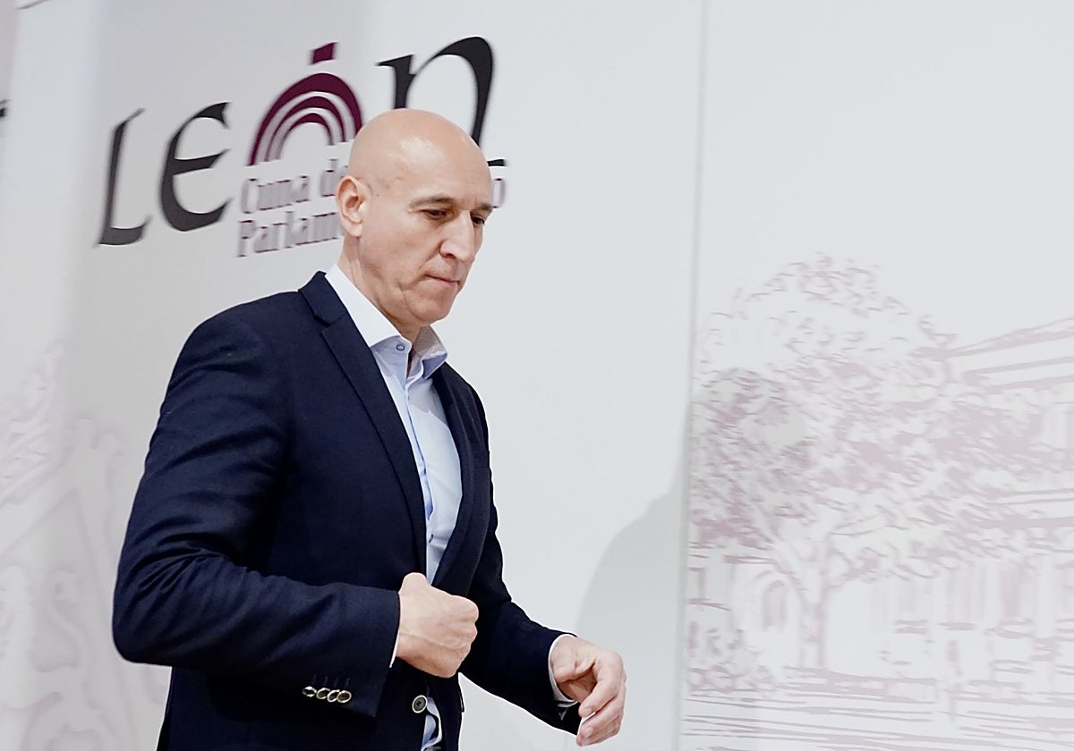 El alcalde de León, José Antonio Diez, ofrece una rueda de prensa