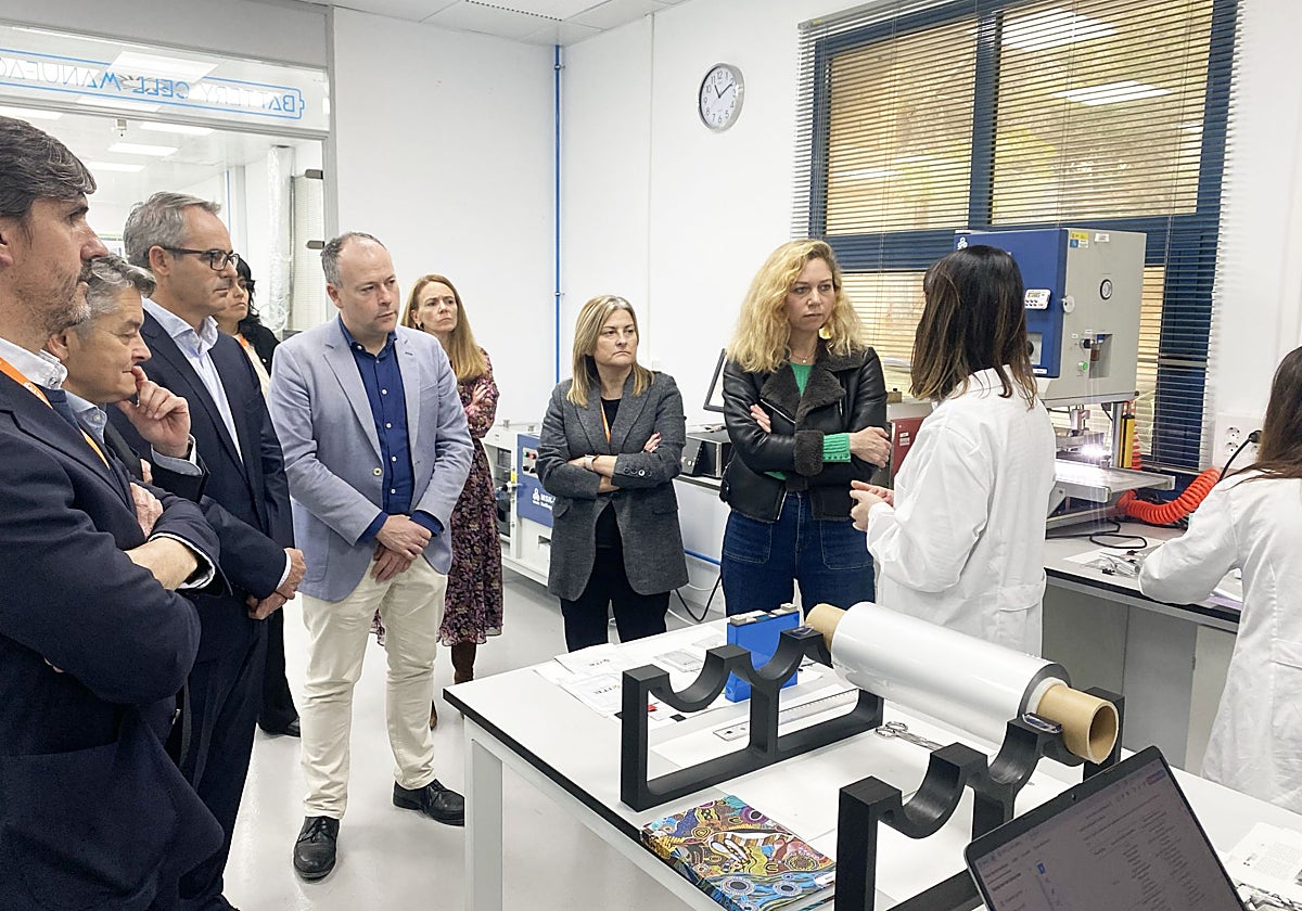 Imagen de la visita al Instituto Tecnológico de la Energía (ITE)