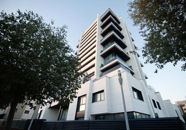 El ático de lujo más alto de Córdoba se vende: terraza de privada y cuatro baños por 750.000 euros