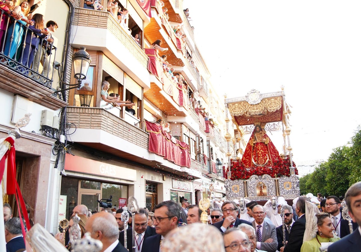 La Virgen de Araceli, en procesión por las calles de Lucena