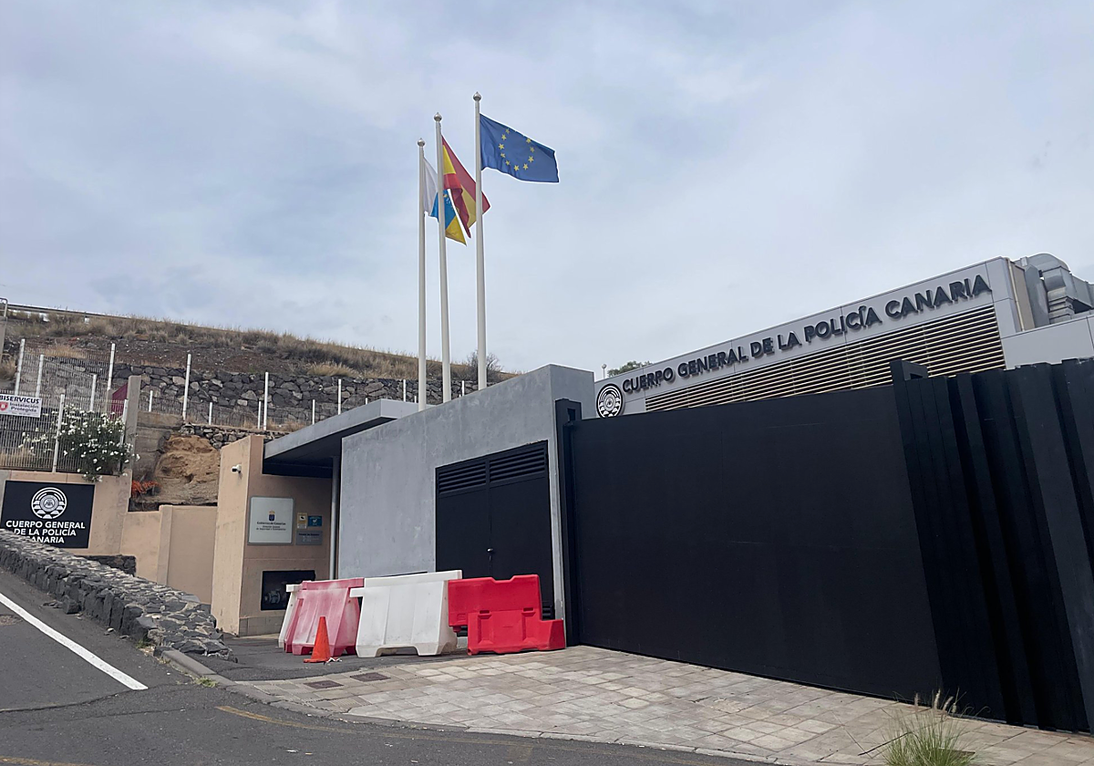 Comisaría en foto de archivo