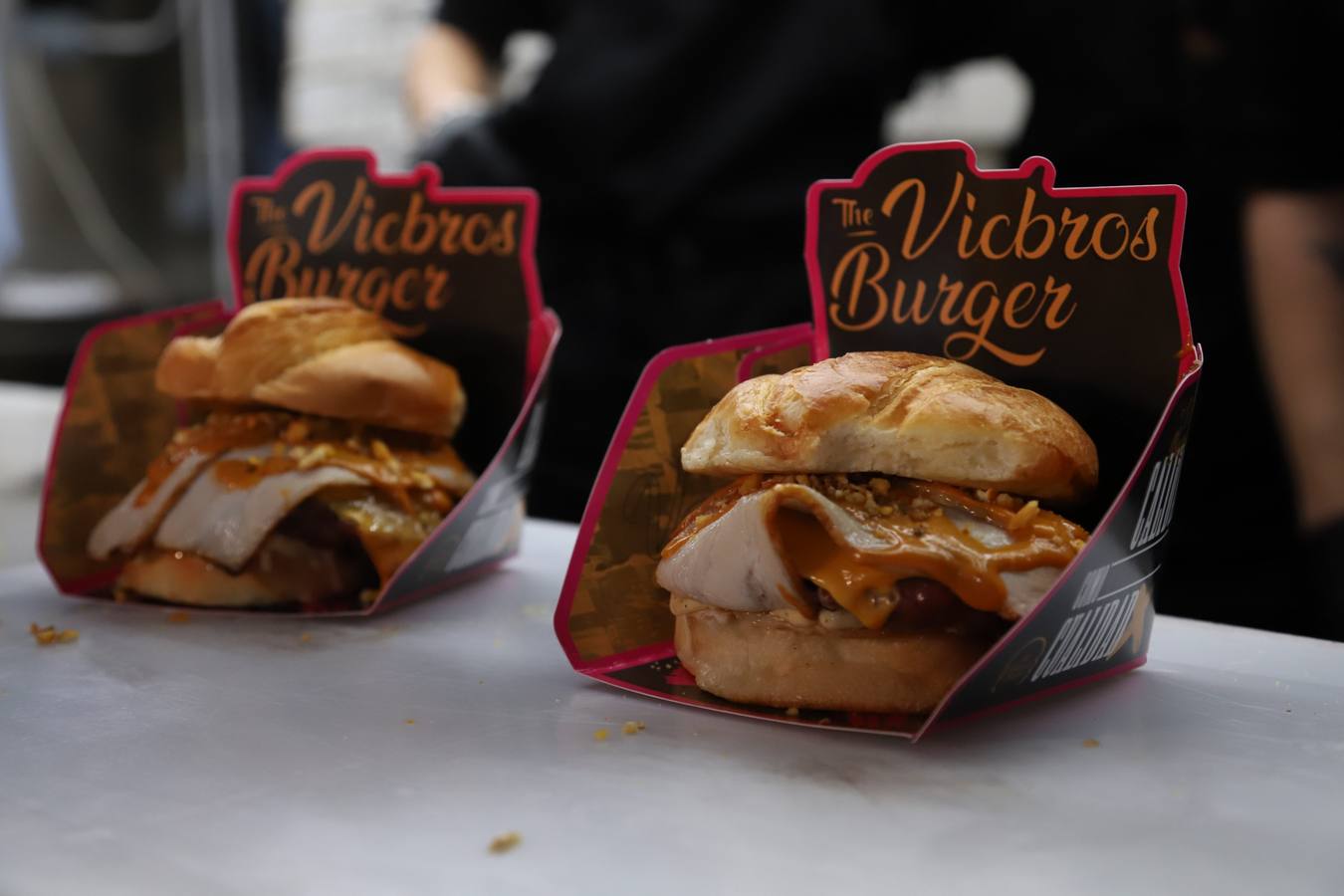 La esperada inauguración de The Champions Burger Córdoba, en imágenes