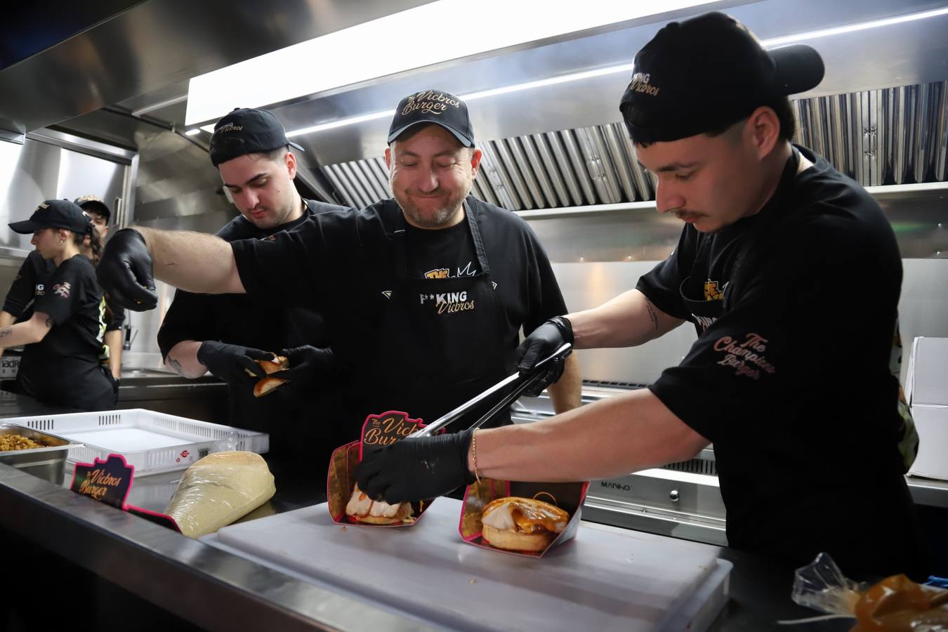 La esperada inauguración de The Champions Burger Córdoba, en imágenes