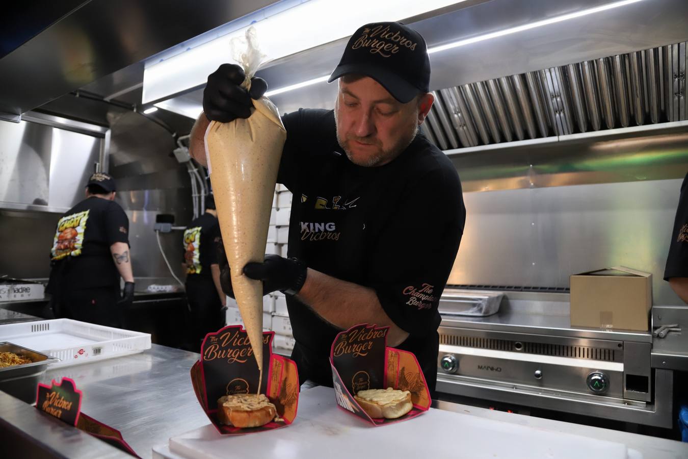 La esperada inauguración de The Champions Burger Córdoba, en imágenes