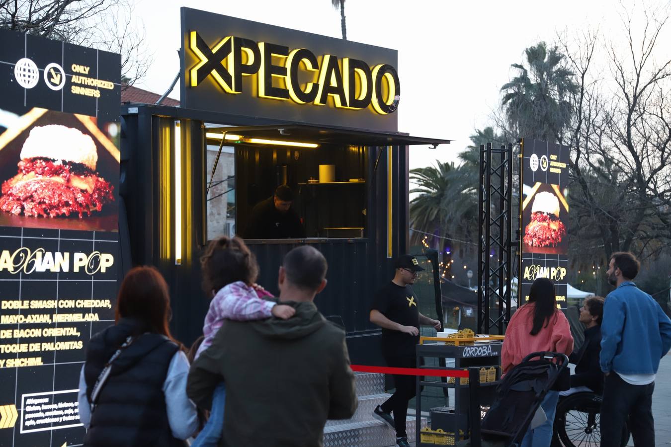 La esperada inauguración de The Champions Burger Córdoba, en imágenes