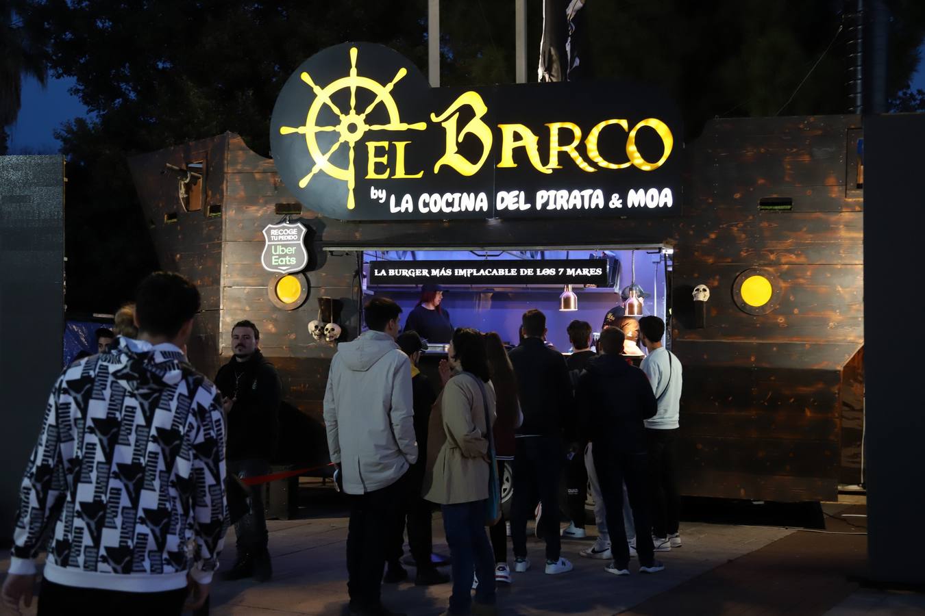 La esperada inauguración de The Champions Burger Córdoba, en imágenes