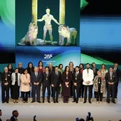 Los galardonados este 28F junto a los presidentes de la Junta de Adalucía y del Parlamento andaluz