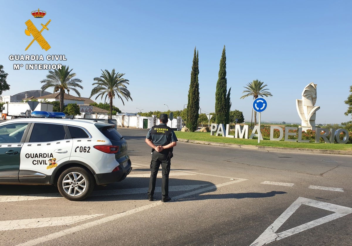 Agentes de la Guardia Civil en Palma del Río