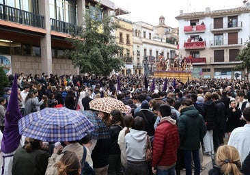 Dos venias de media hora y recuperar el tiempo perdido: así actuarán las cofradías ante la lluvia