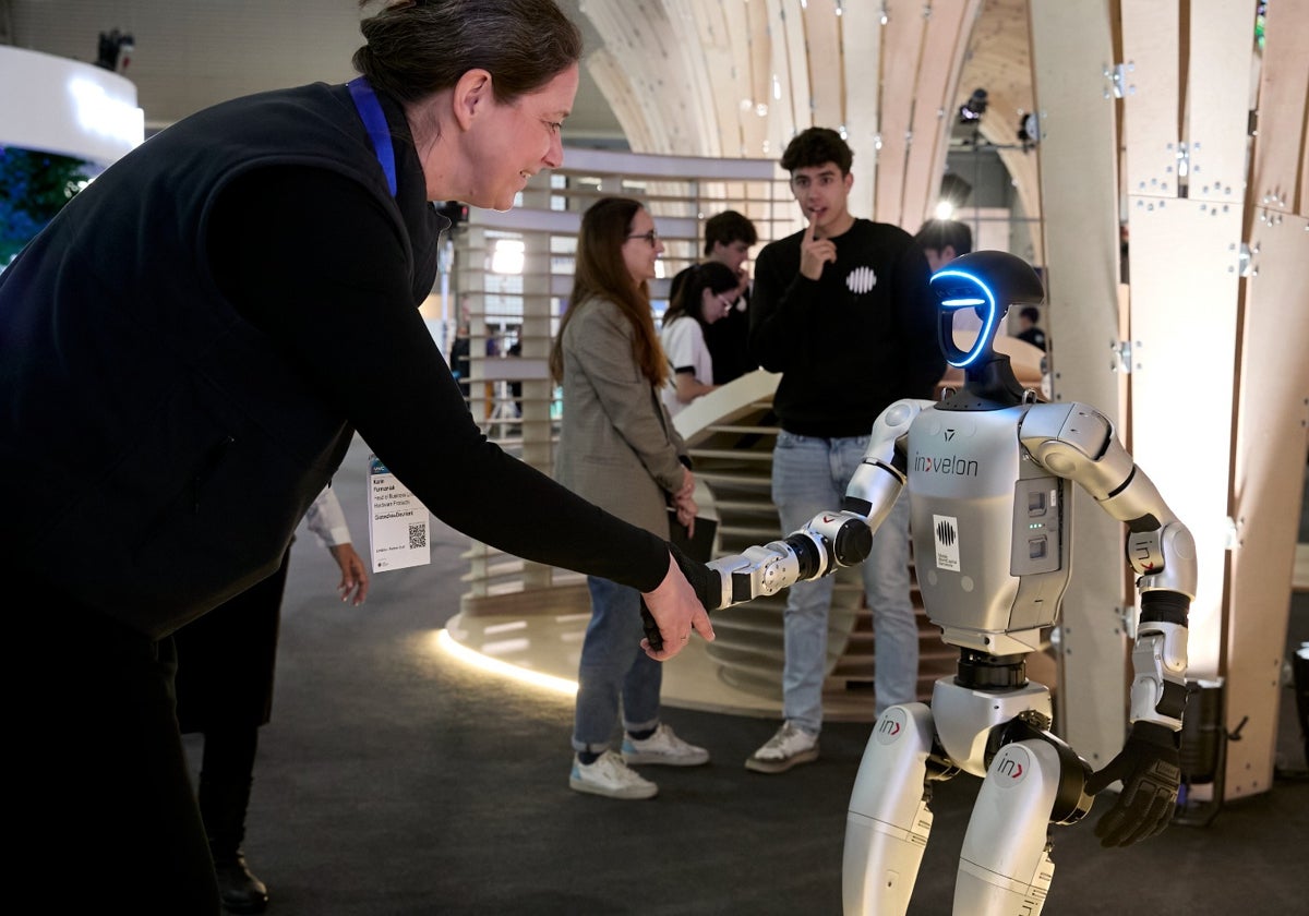 Robot en el MWCapital