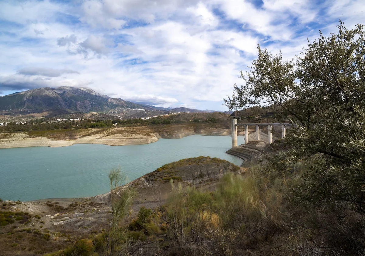 Un embalse de la provincia de Málaga, en imagen de archivo