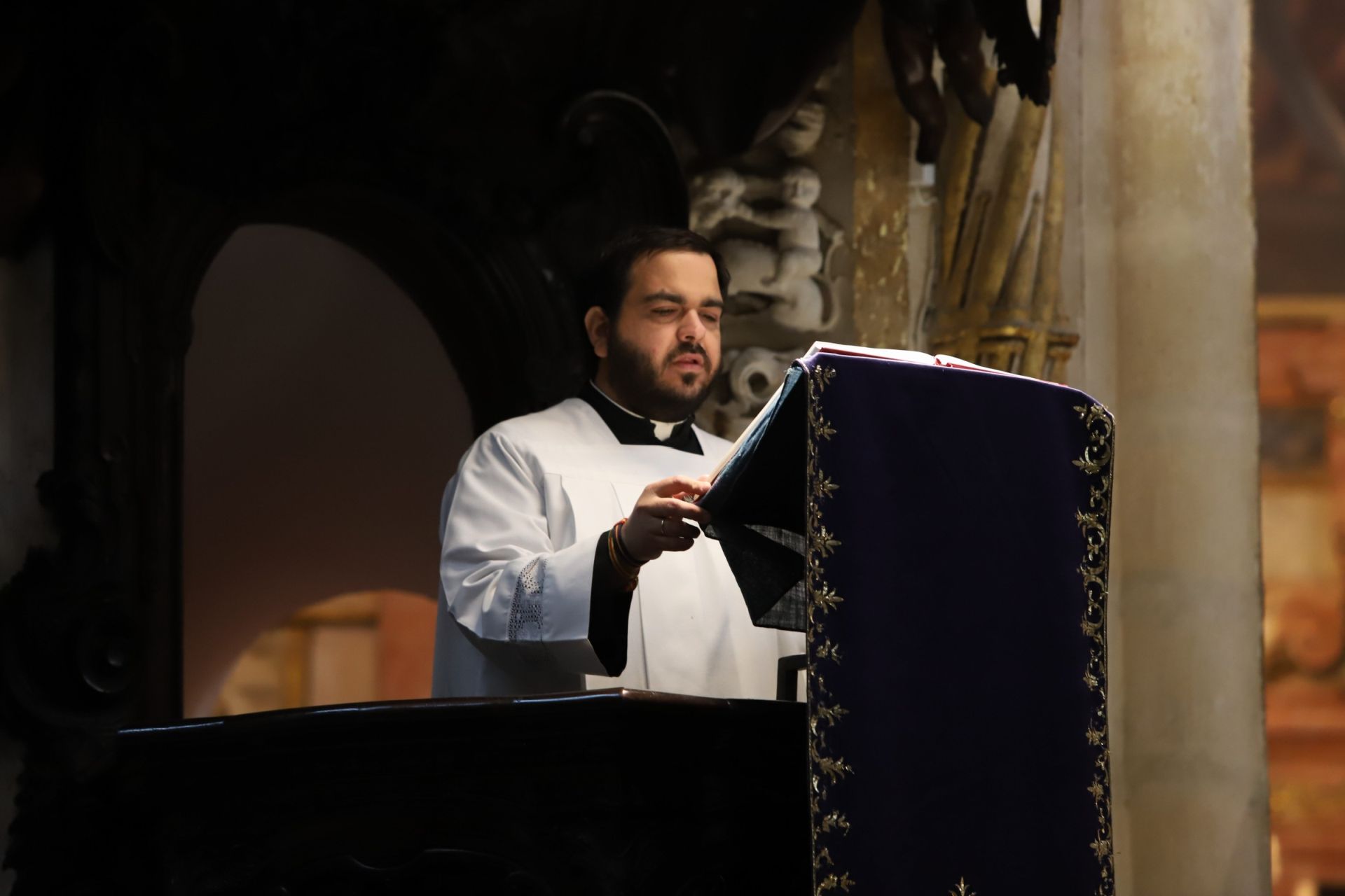 La misa del Miércoles de Ceniza en la Catedral de Córdoba, en imágenes