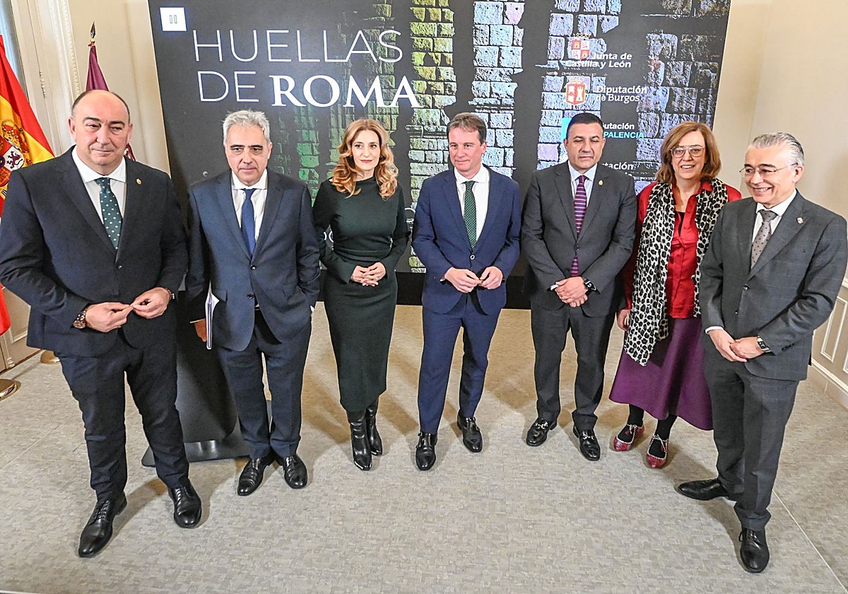 Presentación del proyecto 'Sistema Patrimonial Integrado, Huellas de Roma' por parte del presidente de la Diputación de Burgos, Borja Suárez, y de la viceconsejera de Acción Cultural, Mar Sancho