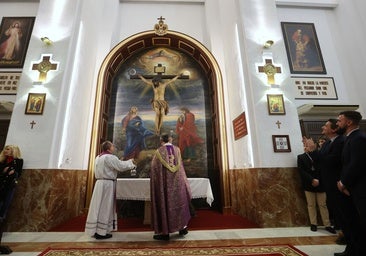 Un espectacular calvario pictórico realza al Cristo de la Confianza en la iglesia de la Inmaculada