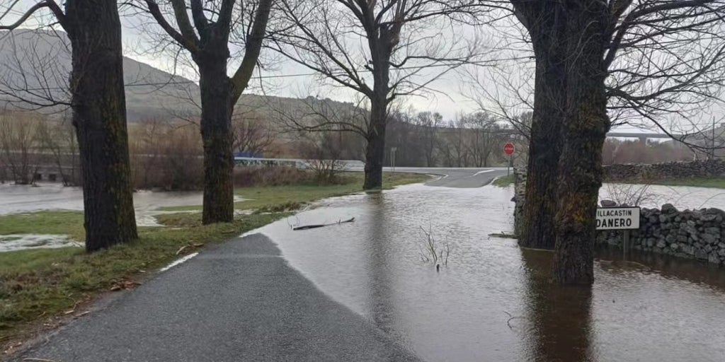 Dispositivo de emergencia en el municipio segoviano de El Espinar ante la gravedad de las inundaciones