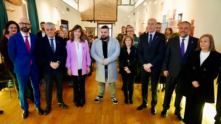 Acto institucional por el Día Internacional de la Mujer con la participación del Ayuntamiento de León, Diputación de León, Universidad de León, Delegación Territorial de la Junta de Castilla y León y Subdelegación de Gobierno