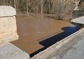 Dos municipios, en Segovia y Valladolid, en aviso rojo por la crecida de los ríos