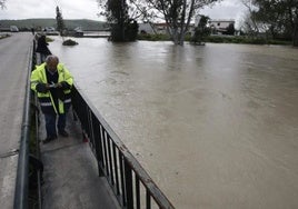 Jerez de la Frontera, pendiente de la crecida del río Guadalete para activar desalojos en las casas de su ribera