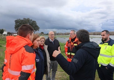 Cedillo visita Calalberche y pide extremar la precaución ante el aumento del caudal de los ríos Tajo y Alberche