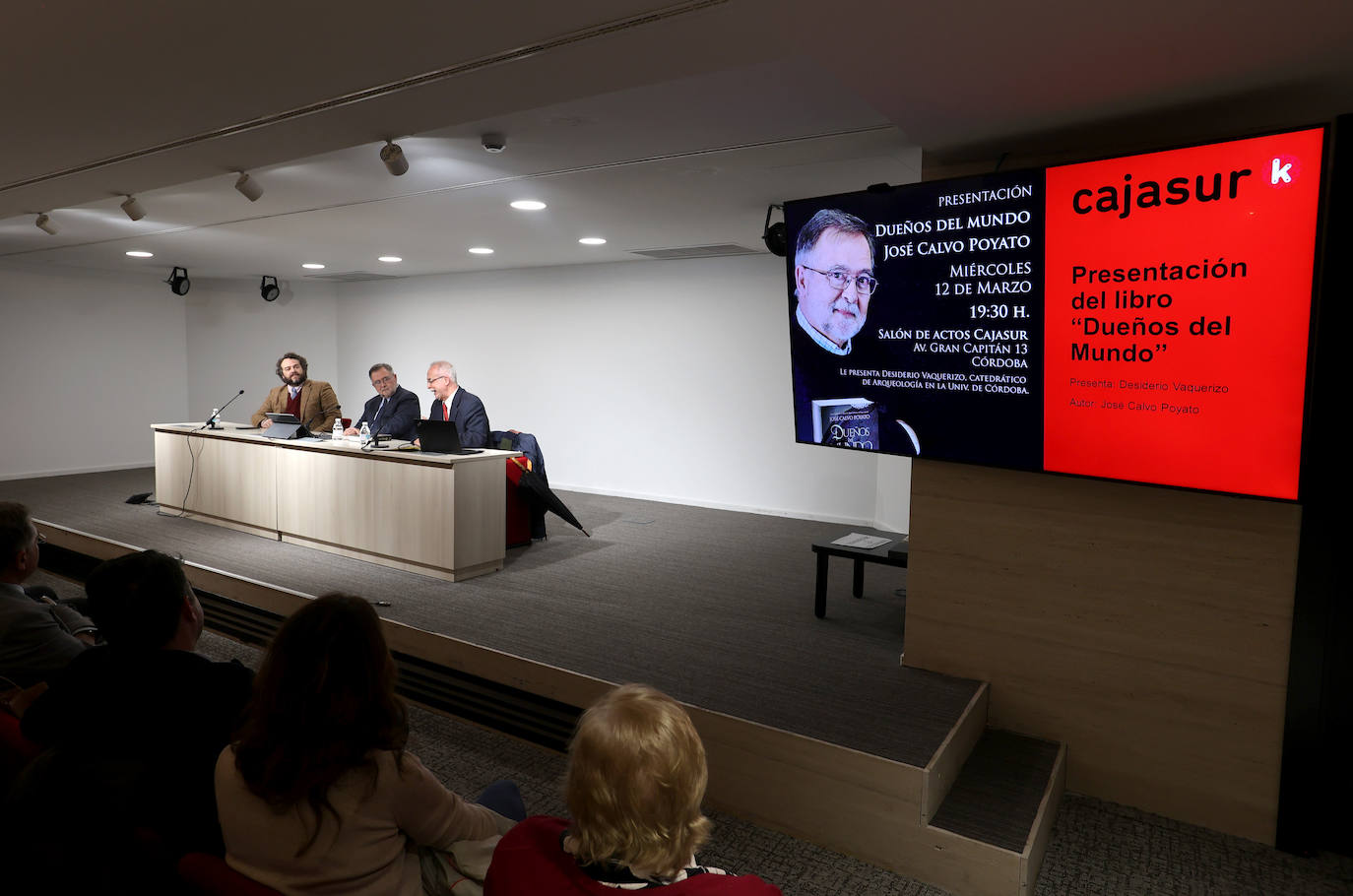 La presentación del libro &#039;Dueños del mundo&#039;, de José Calvo Poyato, en imágenes