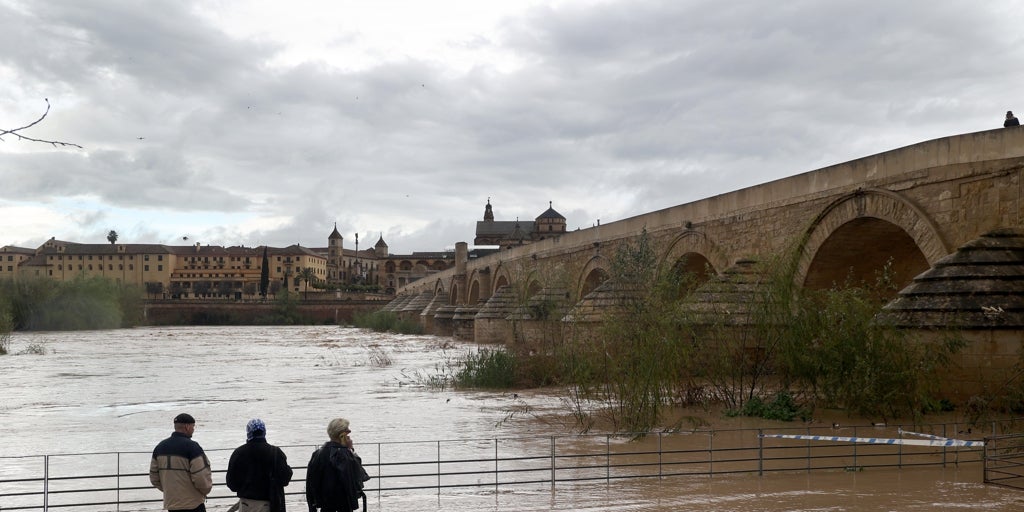 El Ayuntamiento de Córdoba declara la situación de «preemergencia» ante el riesgo de posibles inundaciones