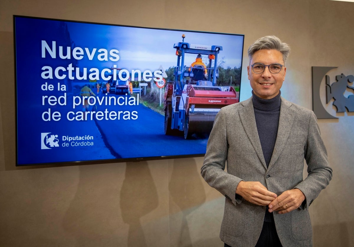 El vicepresidente de la Diputación de Córdoba, Andrés Lorite, en su comparecencia de carreteras