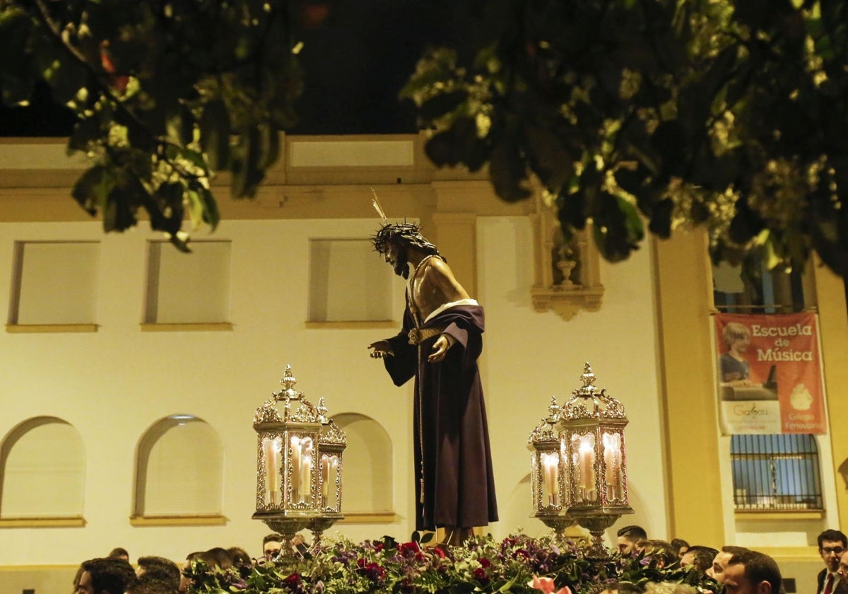 El Señor de la Humildad y Paciencia, en su vía crucis