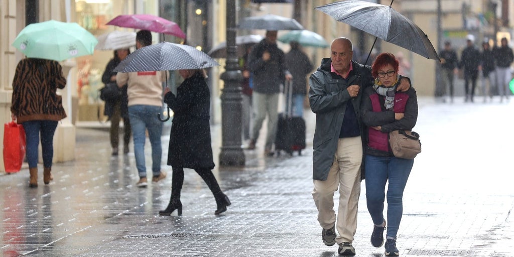 La lluvia persiste en Córdoba el fin de semana: estas serán las horas más intensas