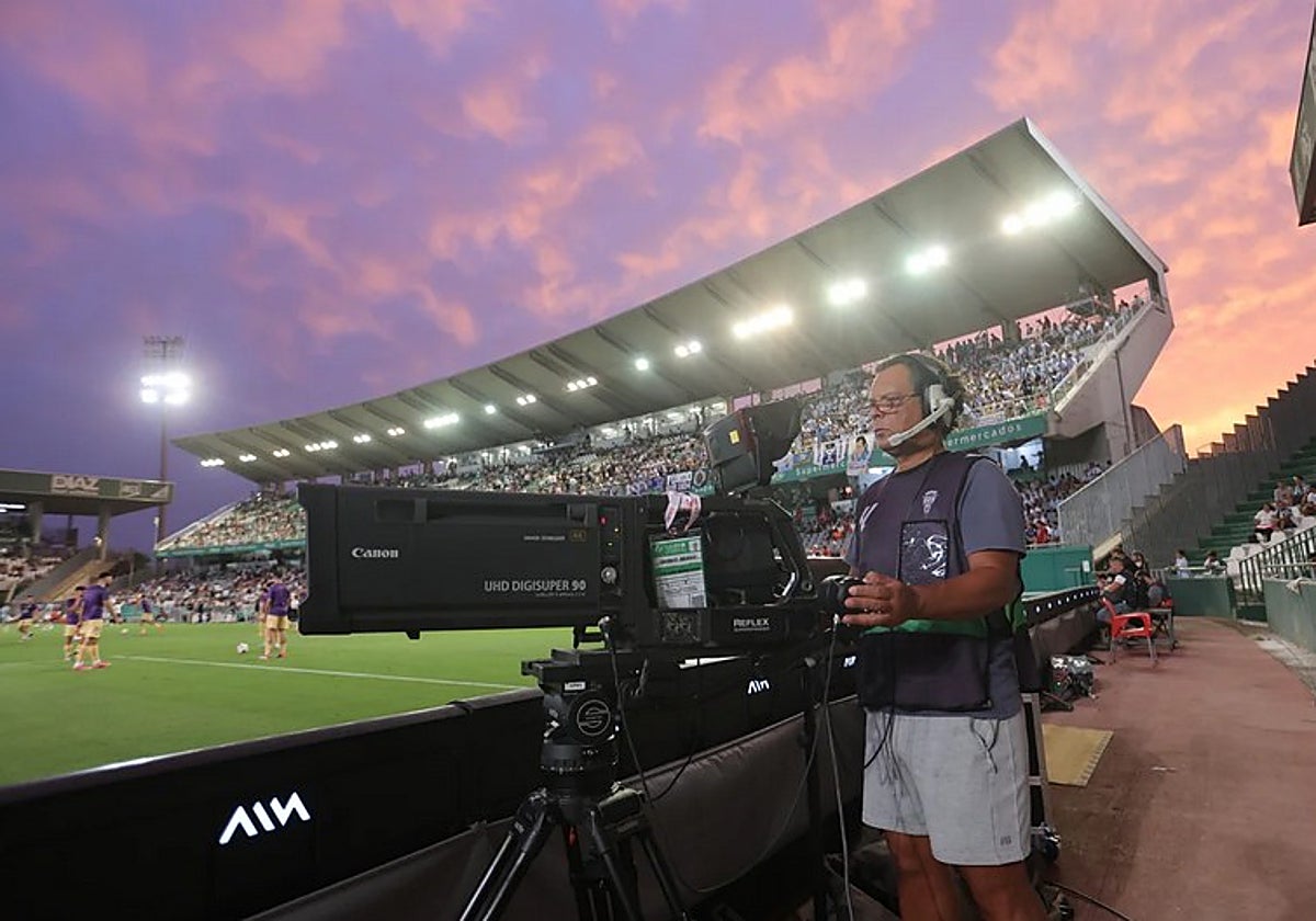 Un operador de cámara en El Arcángel esta temporada