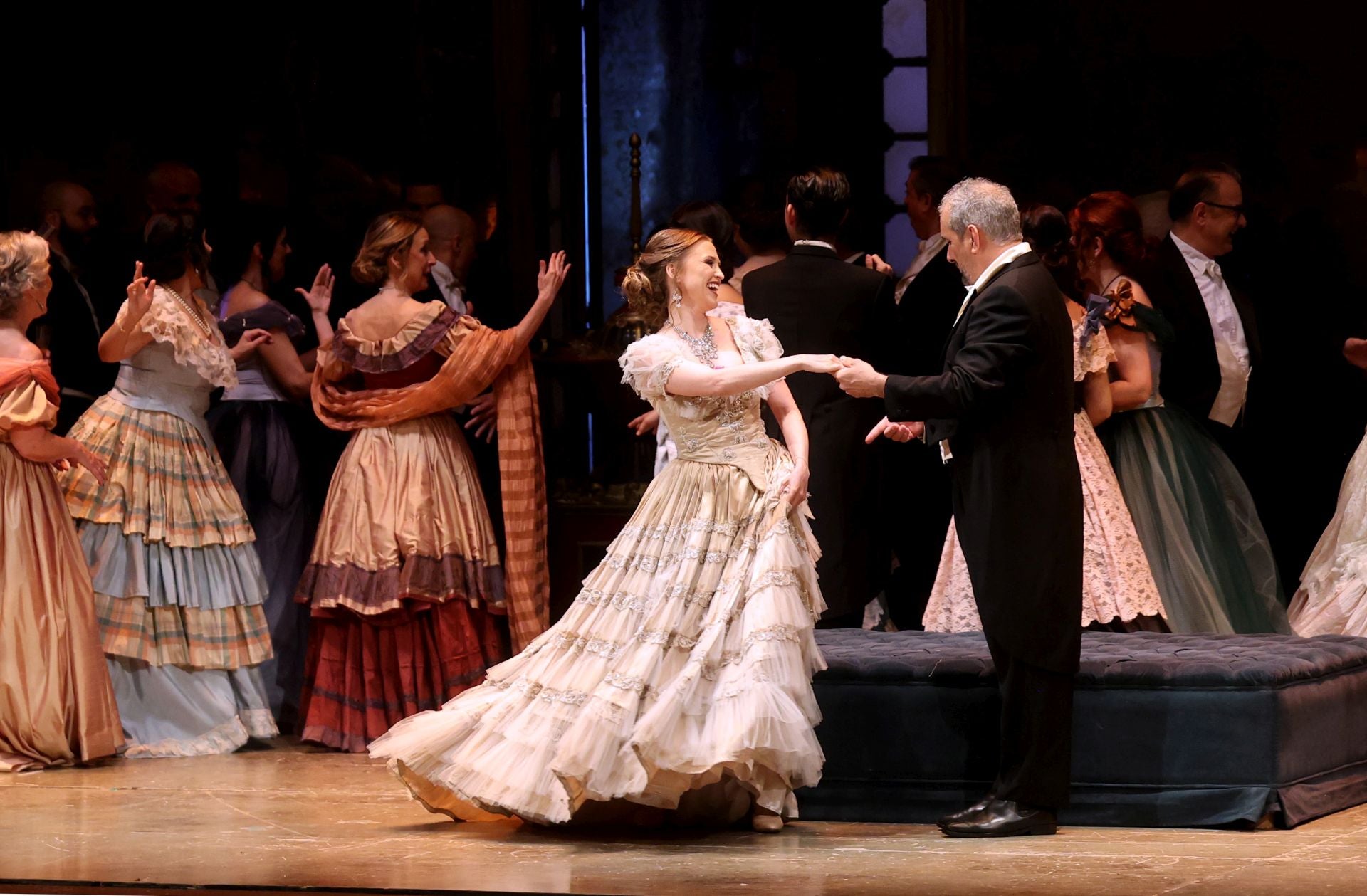 &#039;La Traviata&#039; lleva al Gran Teatro de Córdoba la ópera más clásica, en imágenes