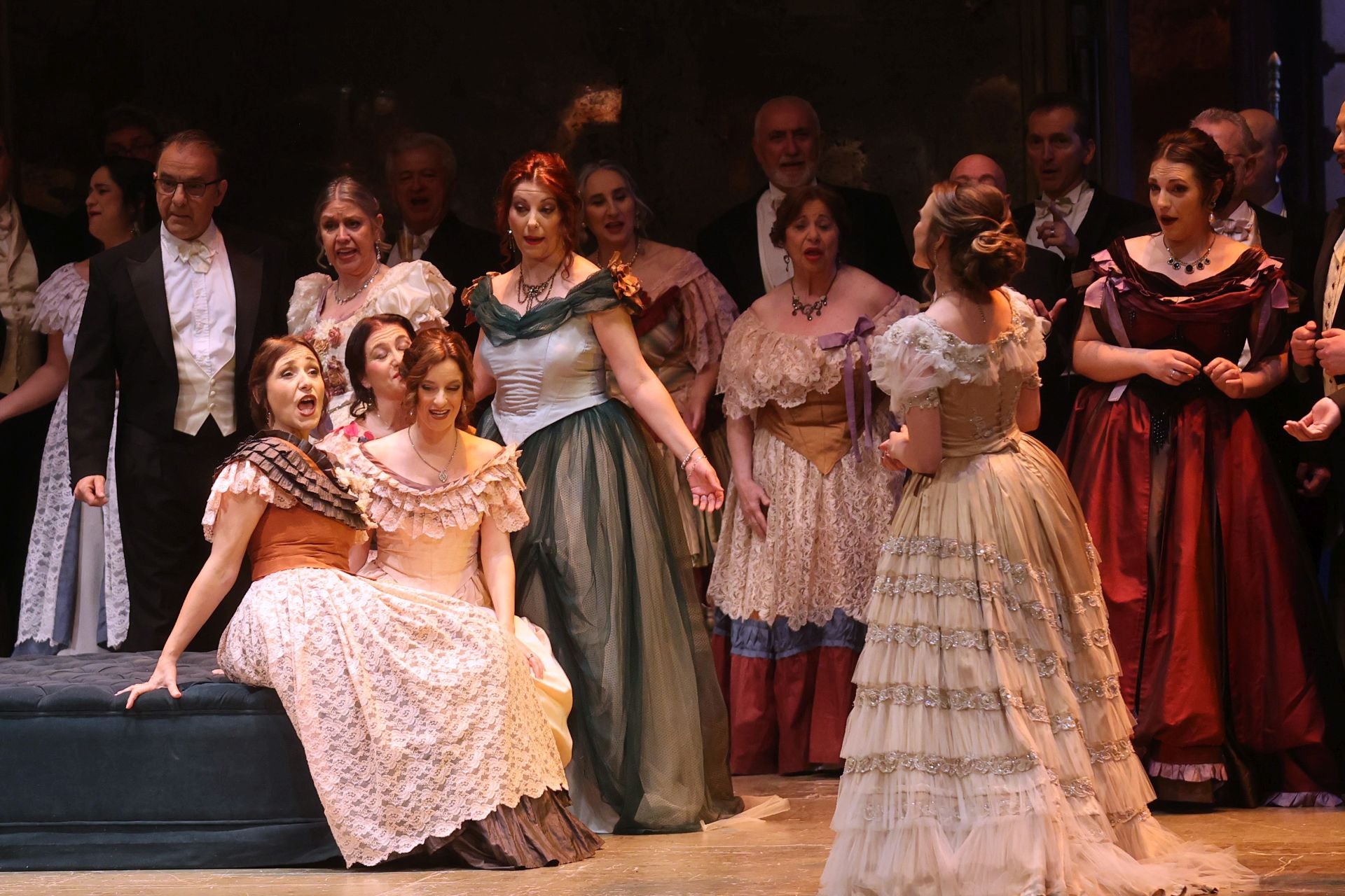 &#039;La Traviata&#039; lleva al Gran Teatro de Córdoba la ópera más clásica, en imágenes