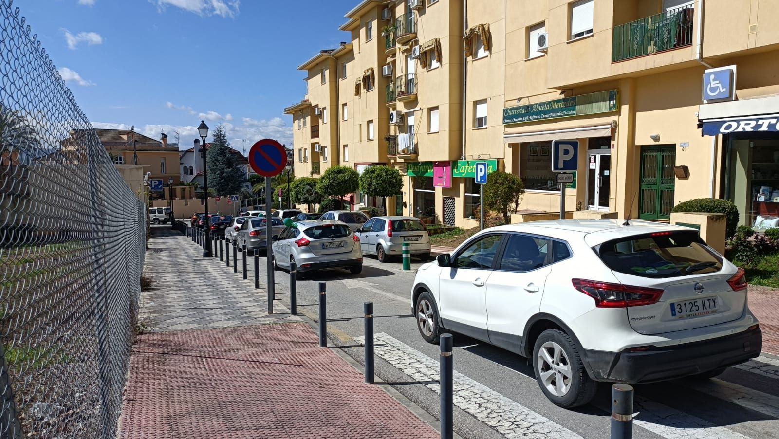La caravana protesta de Lucena por su Hospital, en imágenes