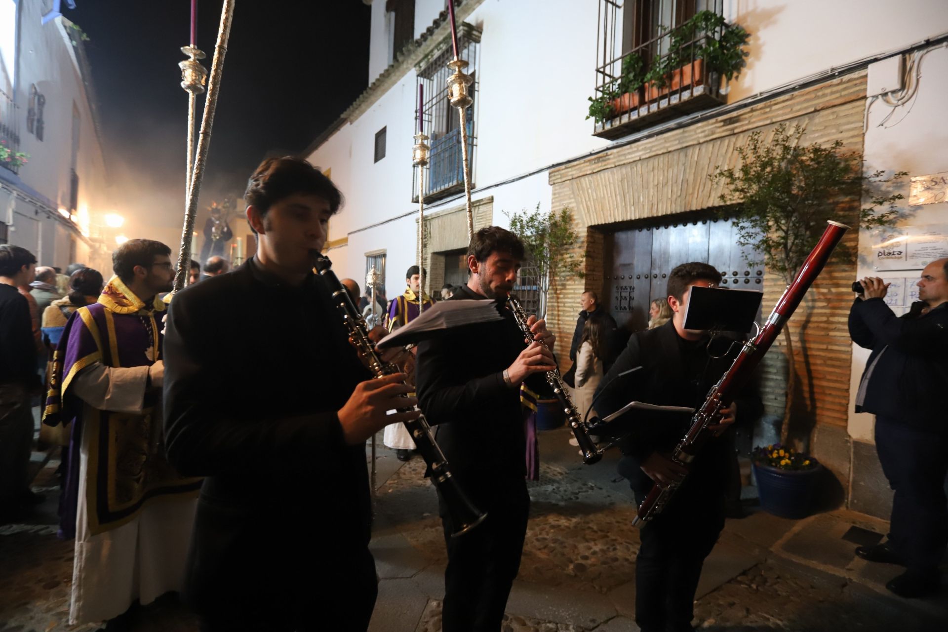El vía crucis de Jesús de la rPasión en el Alcázar Viejo de Córdoba, en imágenes