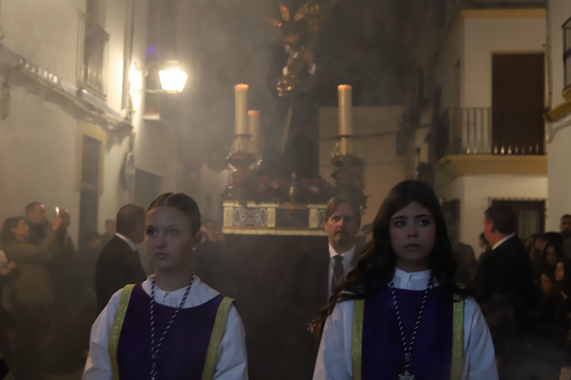 El vía crucis de Jesús de la rPasión en el Alcázar Viejo de Córdoba, en imágenes
