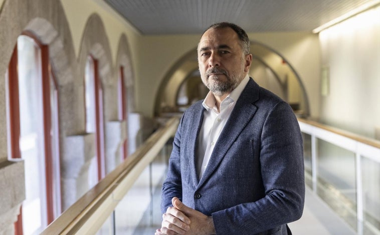 Imagen principal - Julio García Comesaña, Pedro Rascado y Manu Fariña