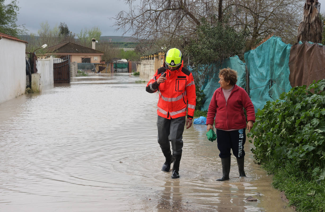 El desolador aspecto de las viviendas anegadas junto al río en Córdoba, en imágenes