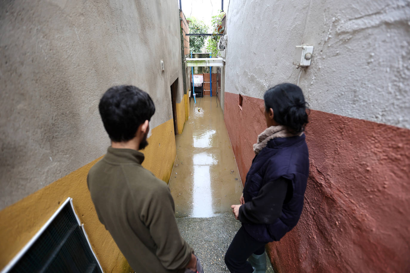 El desolador aspecto de las viviendas anegadas junto al río en Córdoba, en imágenes