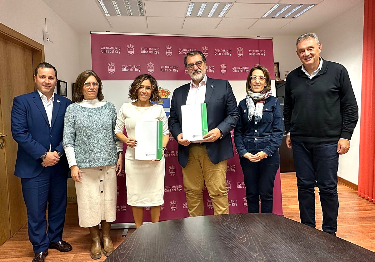 El Ayuntamiento de Olías del Rey y la AECC firman un acuerdo para impulsar la lucha contra el cáncer