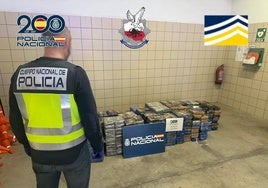 Intervienen 1.300 kilos de cocaína en dos camiones de una red de traficantes a gran escala para Europa