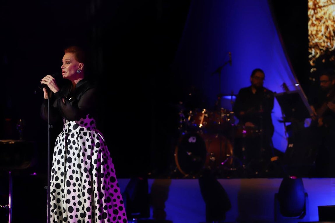 El emocionante concierto de Paloma San Basilio en Córdoba, en imágenes
