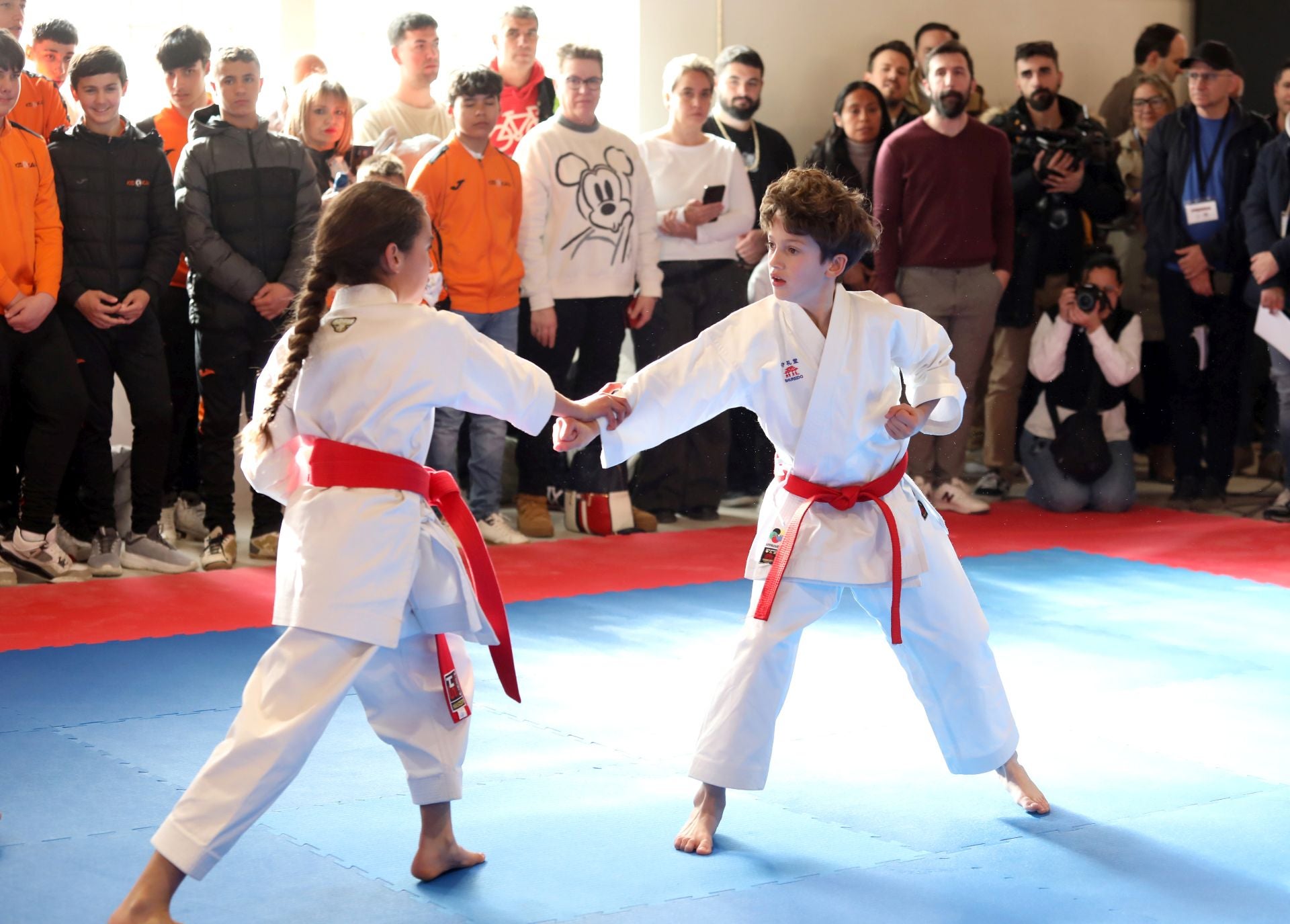 Las imágenes de la inolvidable visita de Ilia Topuria a Toledo