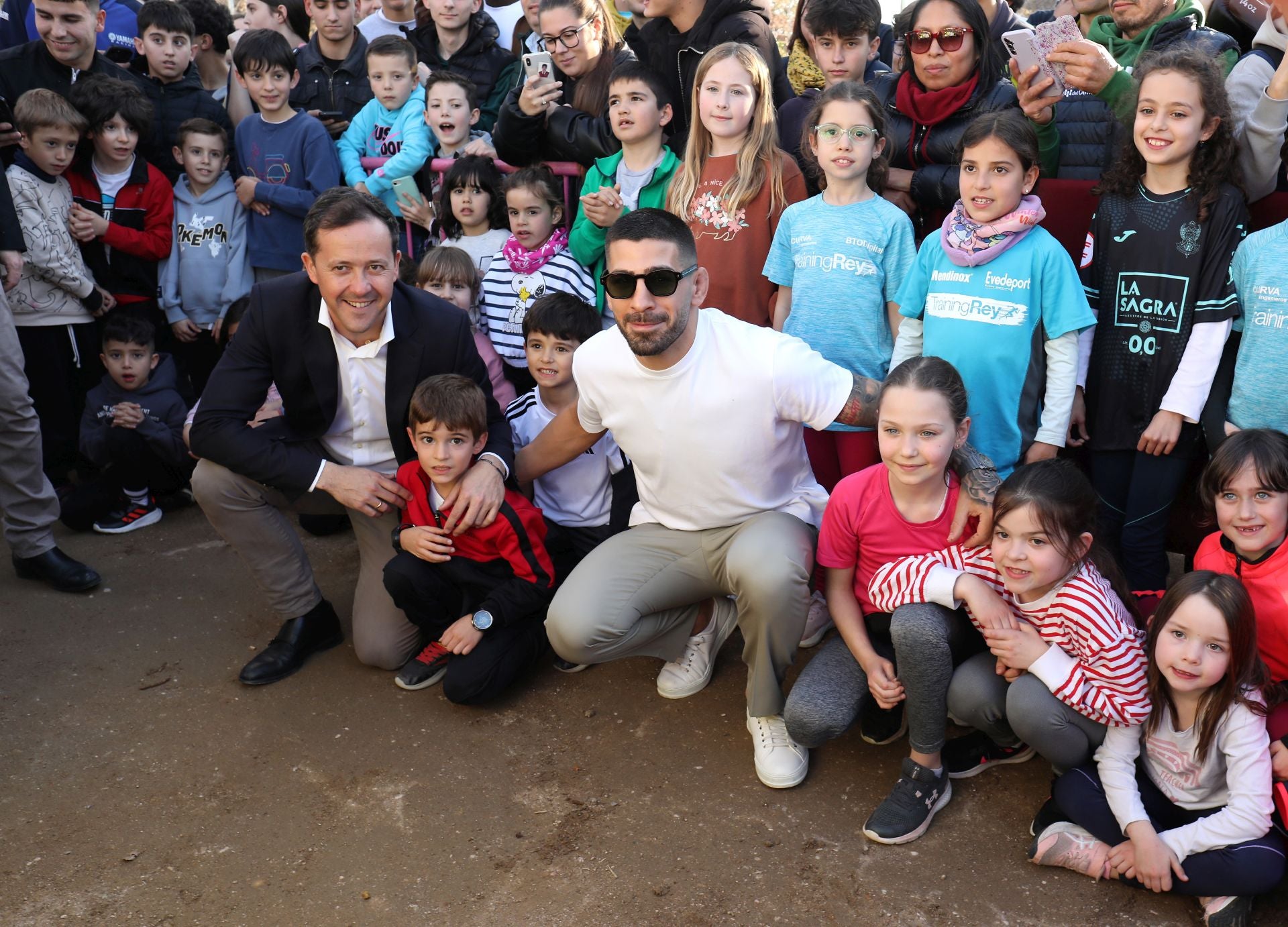 Las imágenes de la inolvidable visita de Ilia Topuria a Toledo