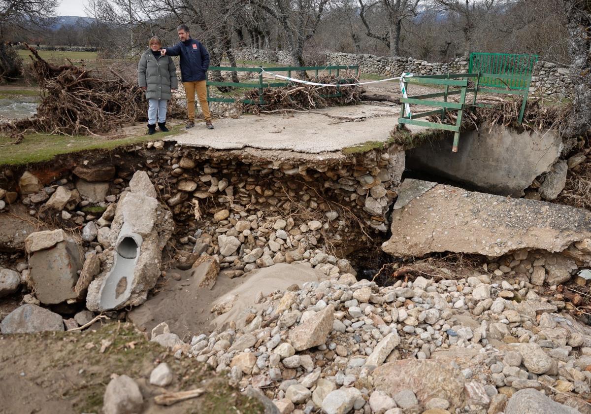 Un puente en Alameda del Valle destrozado por el temporal
