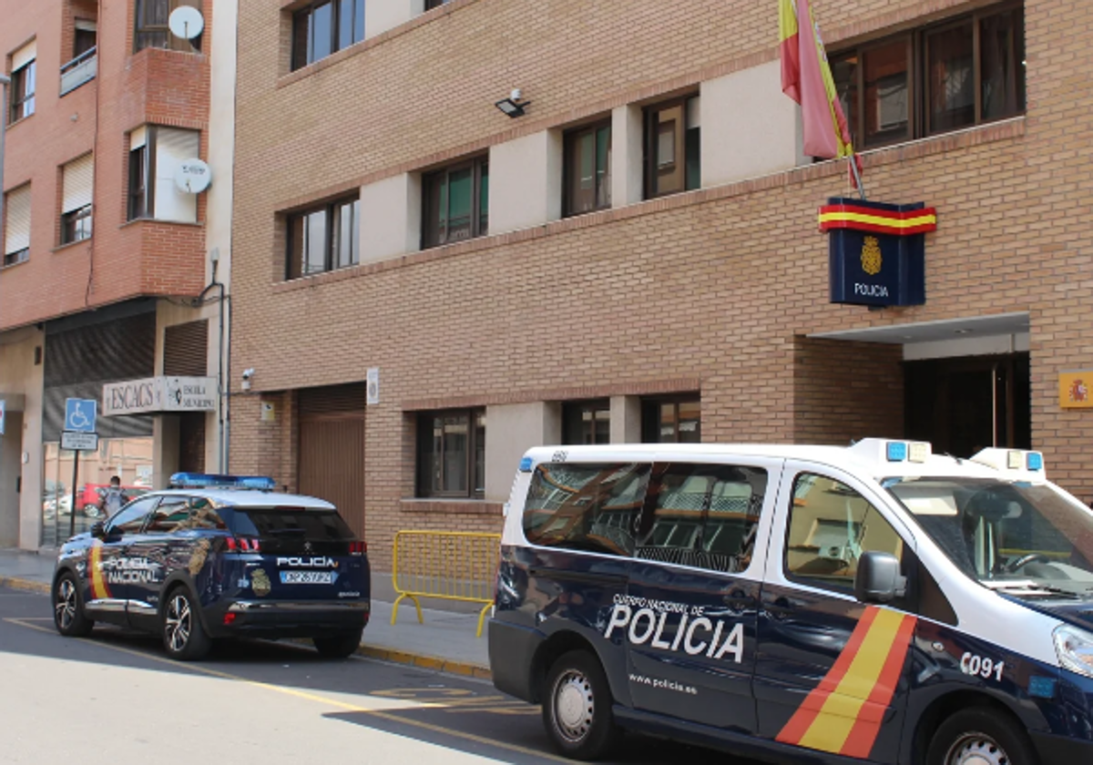 Imagen de archivo de la comisaría de la Policía Nacional de Alzira, en Valencia