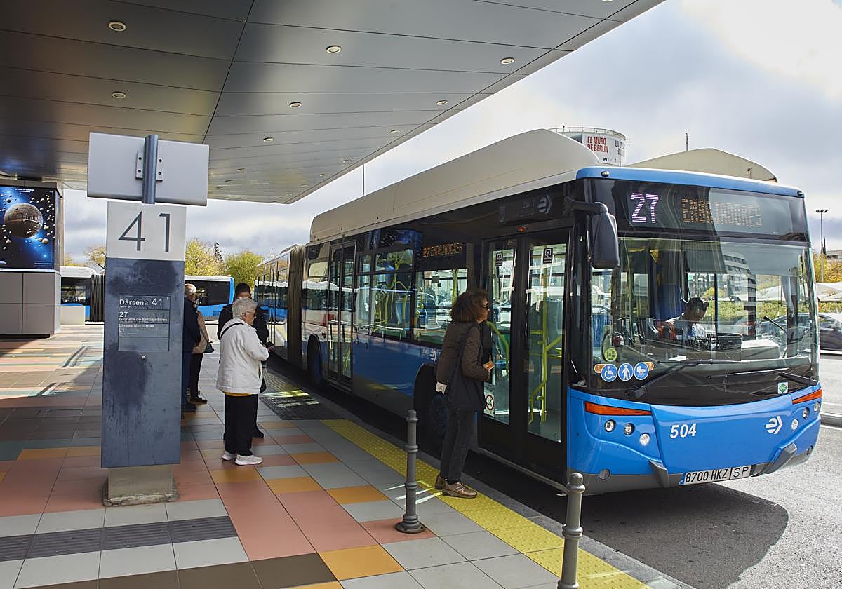 Cuánto dinero cobran los conductores de autobuses de la EMT en 2025: su sueldo y los pluses que reciben