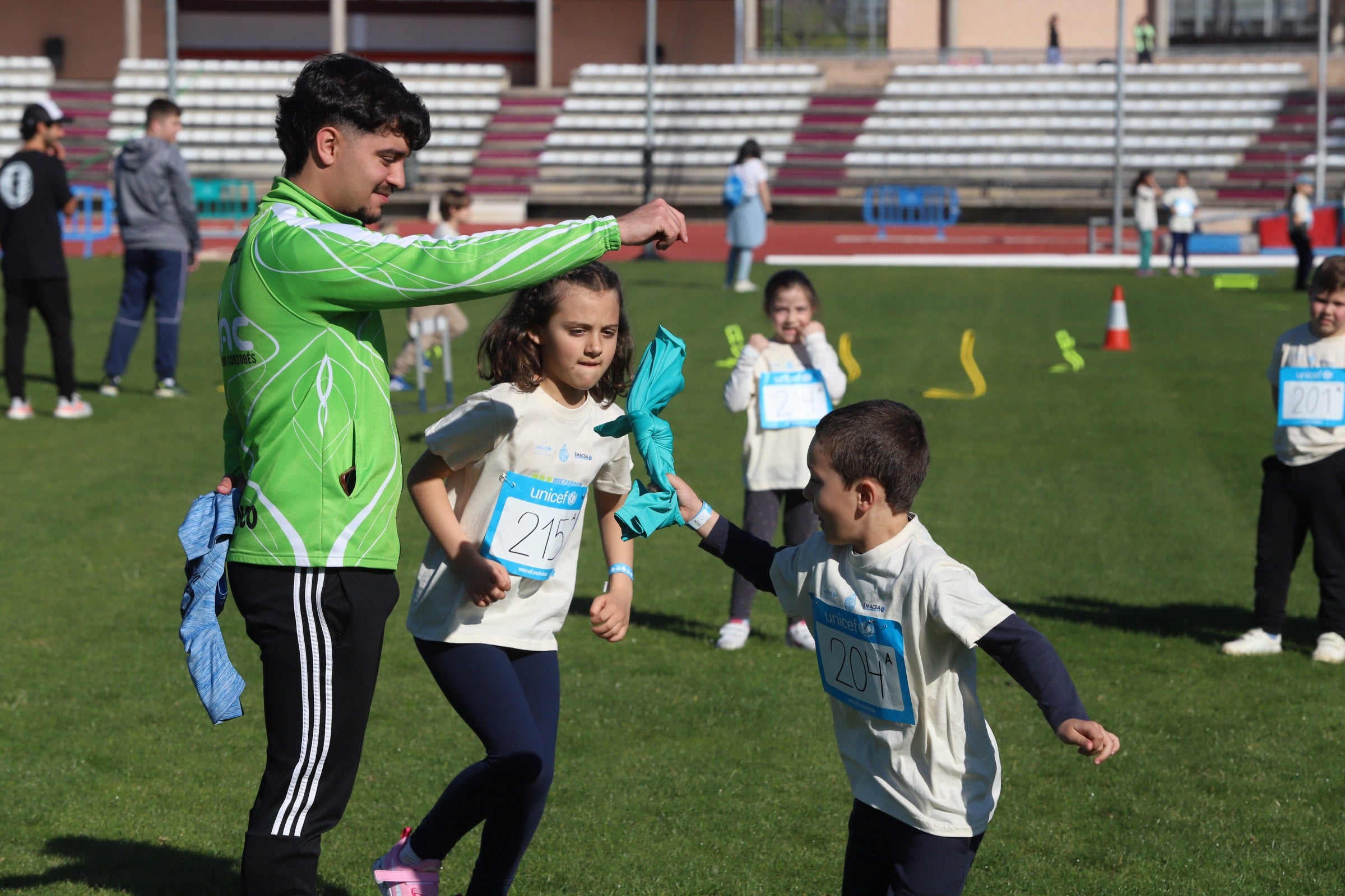 La gran y más joven &#039;Carrera Solidaria Gotas&#039; de Córdoba, en imágenes