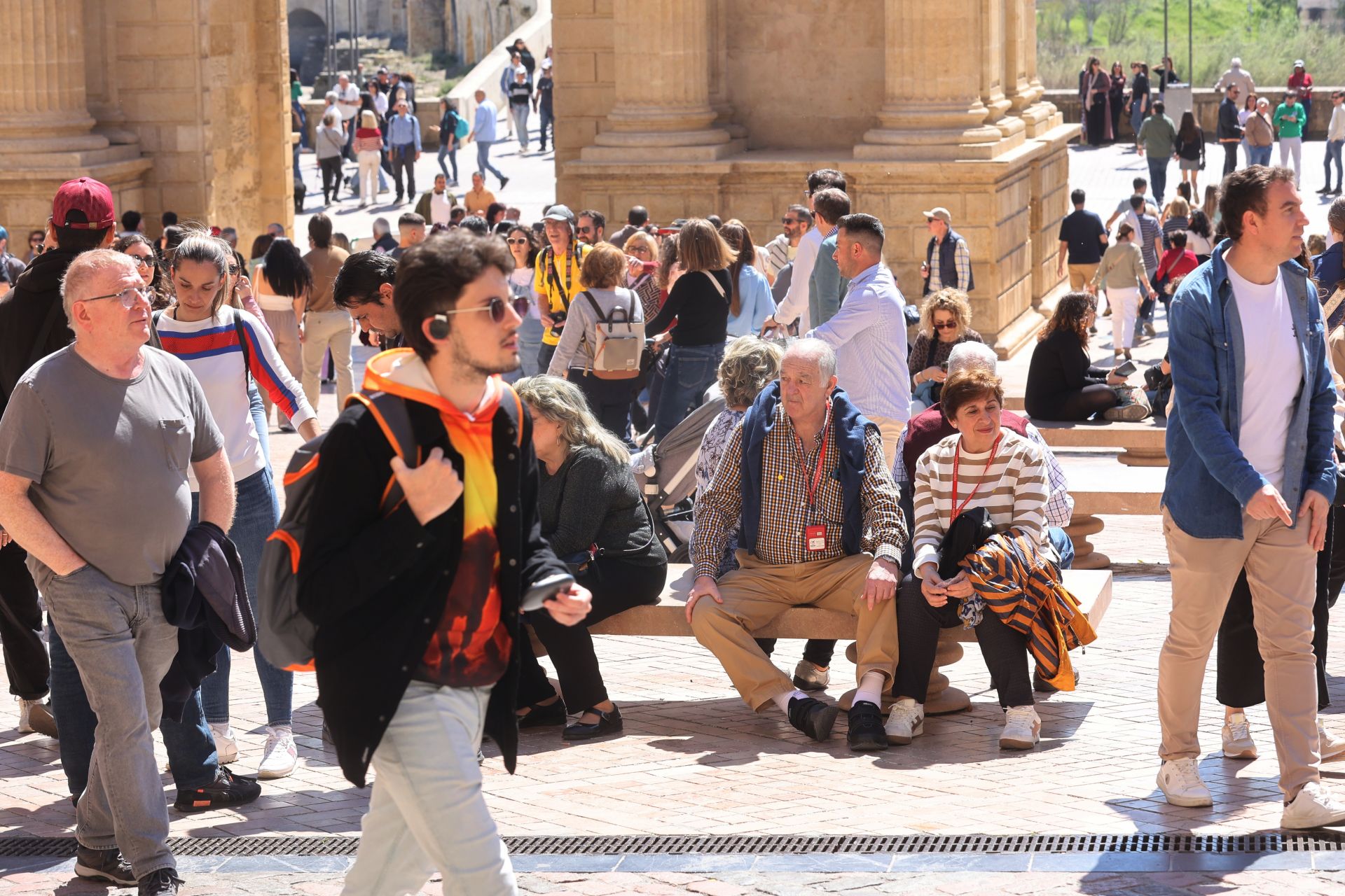 En imágenes, el ambiente en terrazas y calles de Córdoba por el buen tiempo