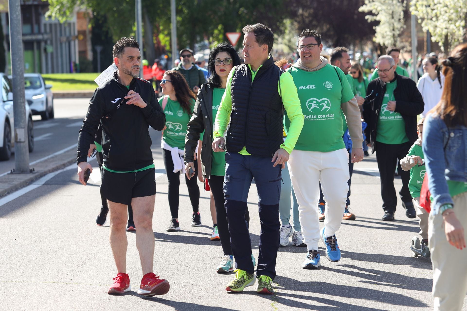 'Brilla con ellos', en imágenes: Toledo se vuelca contra el cáncer infantil