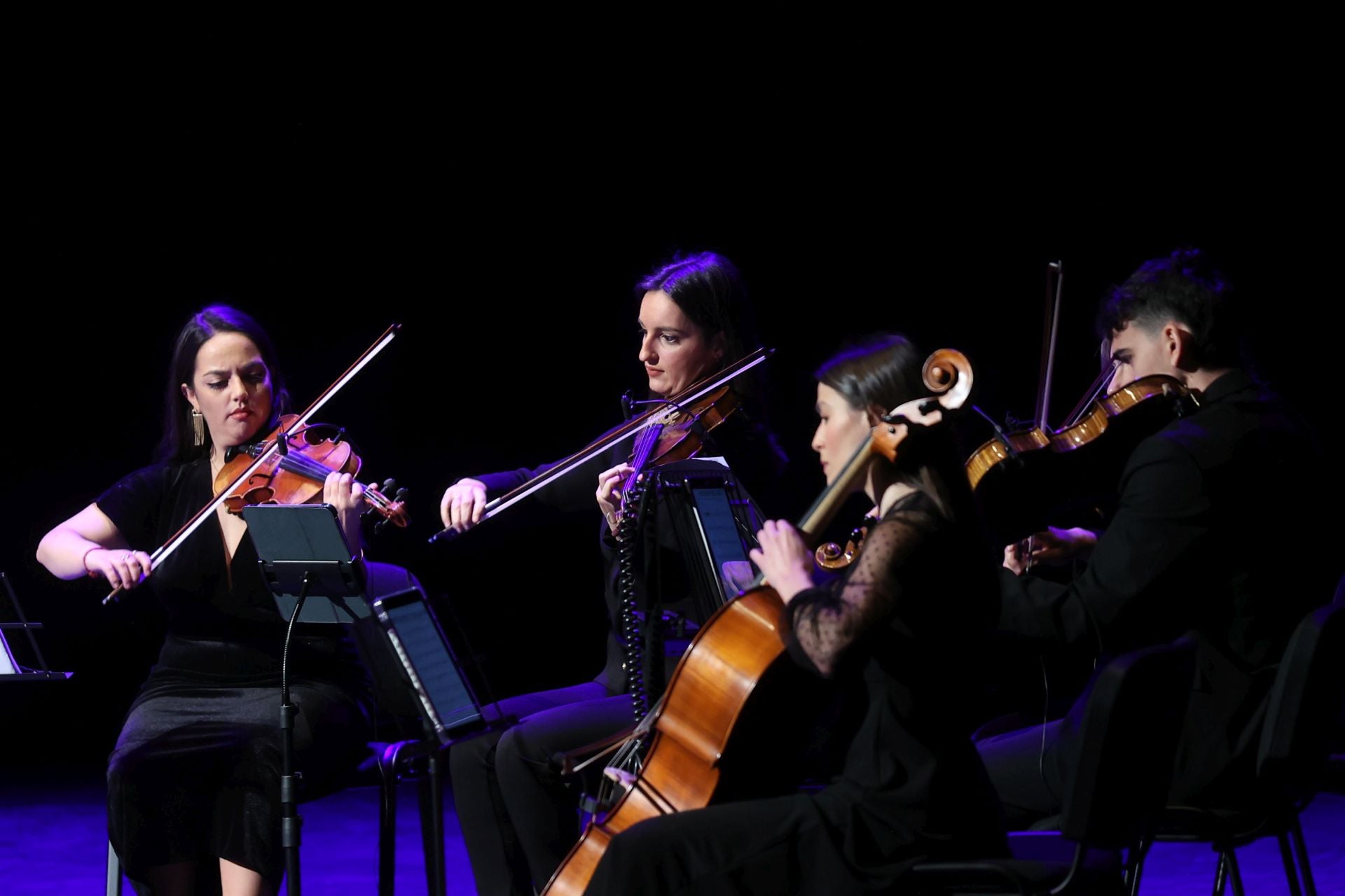 El vibrante concierto de Cuaresma con &#039;La Música de Dios para Córdoba&#039;, en imágenes