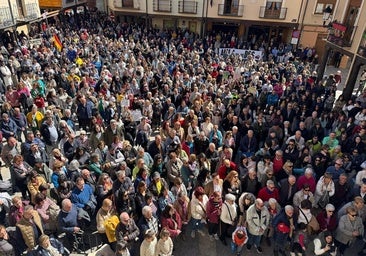 San Esteban de Gormaz clama en la calle por un paso provisional y un puente nuevo «del siglo XXI»